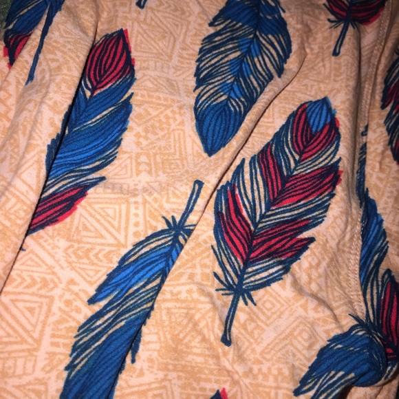 Feather Leggings - Picture 2 of 2